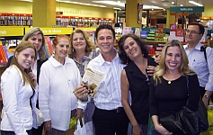 Autógrafos, tarô, terapia